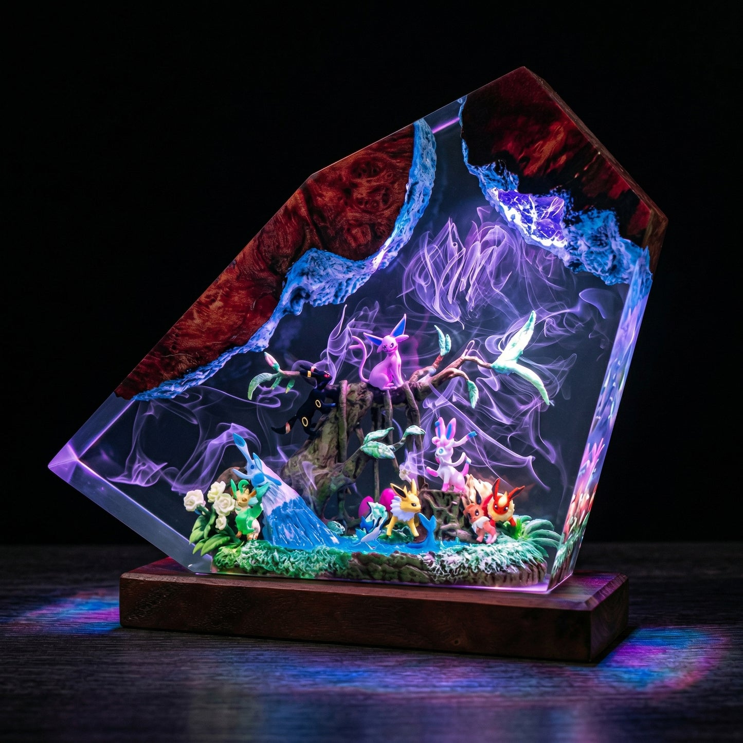 Evee Evolution Resin Lamp